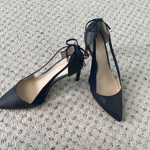 Navy blue heels